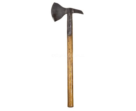 AN EARLY 19TH CENTURY NAVAL BOARDING AXE BY GILPINthe head stamped GILPIN, 18.., the reverse with broad arrow mark and furthe
