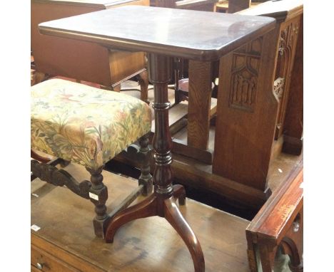 REGENCY MAHOGANY TRIPOD TABLE, H76CM
