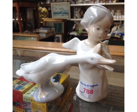 LLADRO ANGEL AND GOOSE    C
