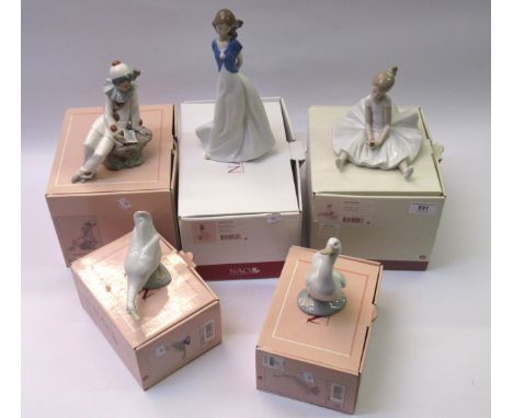 Group of five boxed Nao figures including ' Dreamy Ballet ', ' Truly in Love ', seated clown and two figures of geese 