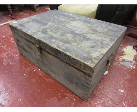 Wooden 'Squadron Leaders' travelling trunk