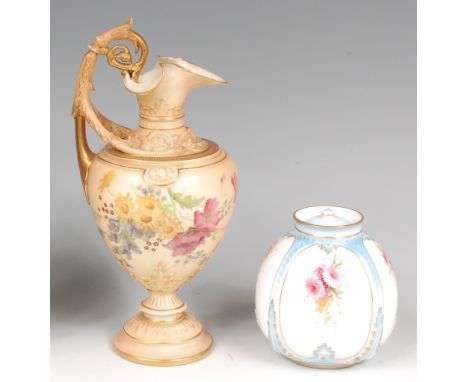 A circa 1900 Royal Worcester Blushware pedestal ewer, decorated with wildflowers, heightened in gilt, shape No.1309, green ma