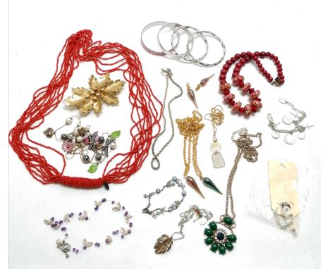 Qty of costume jewellery inc Monet bangle, Michaela Frey enamel bangle, Laura Ashley green set necklace etc - SOLD ON BEHALF 