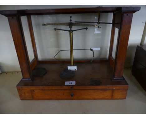 Cased chemist Precision beam scales 