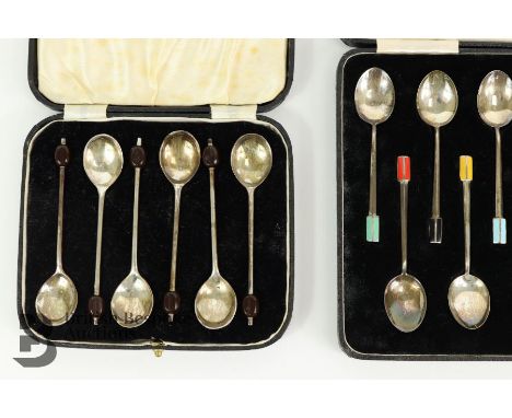 Set of silver and enamel coffee spoons, Chester hallmark, dated 1938, mm Walker &amp; Hall, in the original presentation case