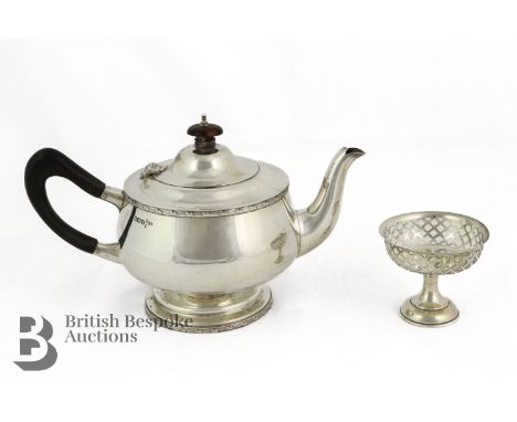 Silver tea pot, Sheffield hallmark, dated 1914, mm Walker &amp; Hall, approx 538.1 gms together with a silver bon bon basket,