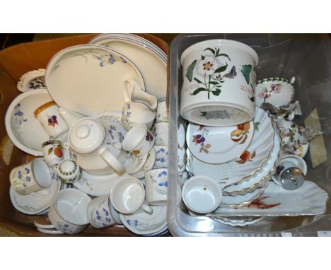 Tableware - Royal Doulton Minerva part dinner and tea service;  Royal Worcester Evesham etc qty (2 boxes)