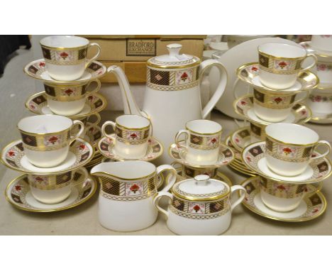 A Royal Crown Derby Derby Border coffee and tea service including, coffee pot, milk and sugar