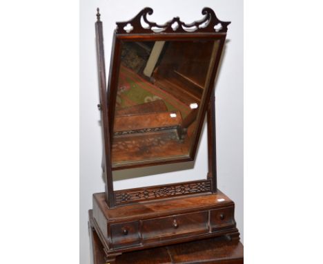 A George ll mahogany caddy top toilet mirror with fret work three drawers and ogee bracket feet. Condition Report: Top qualit