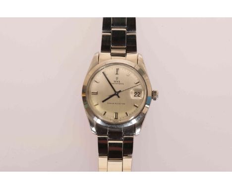A TUDOR OYSTERDATE WRISTWATCH, ref. 7992/0, serial no. 528894, silvered dial with baton markers, centre sweep seconds and dat