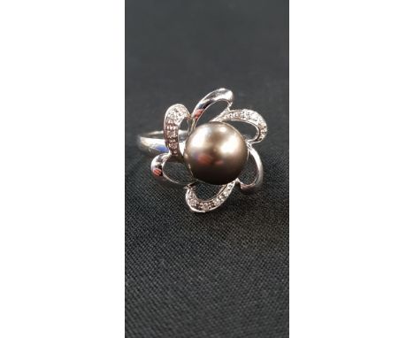 9K GOLD TAHITIAN PEARL &amp; DIAMOND WHITE GOLD RING