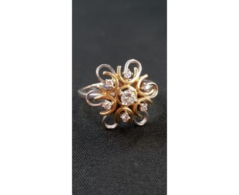 HEAVY DESIGNER 18 CARAT WHITE &amp; YELLOW GOLD DIAMOND RING 