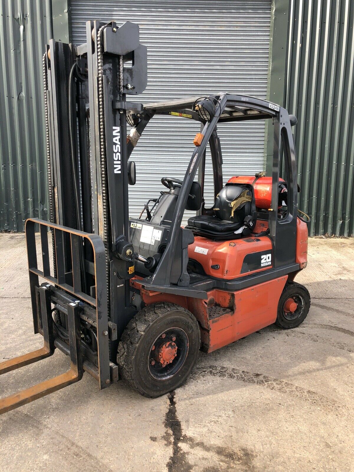 Nissan Gas Forklift Truck 2 tonne lift. Low hours. Nissan engine. 3.6