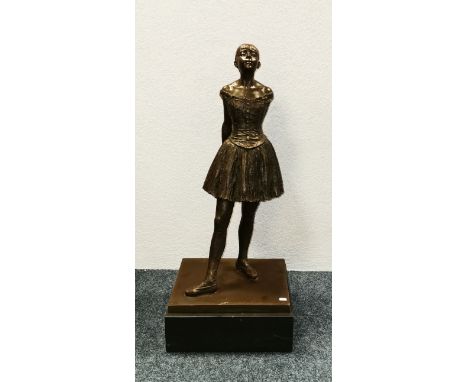 DEGAS, EDGAR (1834-1917) nach, Skulptur: "Petite danseuse de quatorze ans" (Originaltitel; "Kleine Tänzerin von vierzehn Jahr