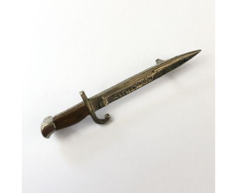 A First World War "Antwerren" / Antwerp sweetheart brooch modelled in the form of a bayonet, 5.5 cm