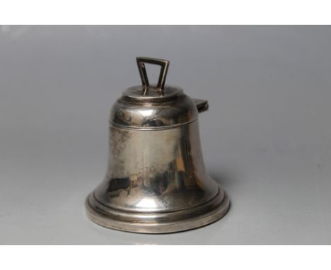 A NOVELTY HALLMARKED SILVER INKWELL IN THE FORM OF A SHIPS BELL - BIRMINGHAM 1939, approx weight 55 g, H 6.5 cm