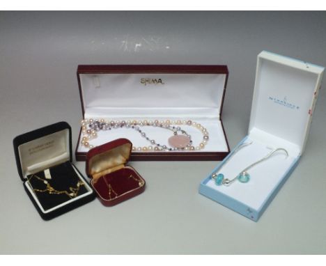 A COLLECTION OF MODERN GOLD AND SILVER JEWELLERY ETC., to include a boxed Newbridge Silverware bead necklace with interchange