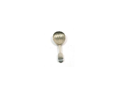 A Victorian silver fiddle pattern caddy spoon, Henry John & Henry John Lias, London 1866, with scallop shell bowl, contempora