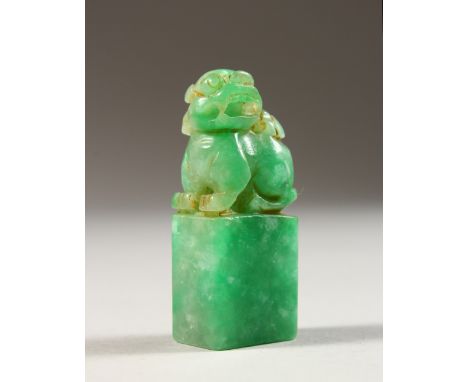 A SMALL CHINESE JADE FO DOG SEAL. 2ins.