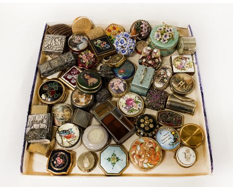 QTY OF TRINKET BOXES SOME SILVER