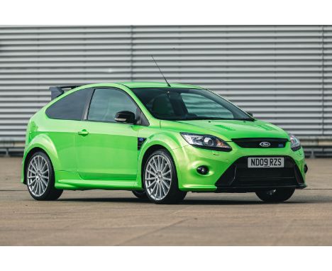 A drivers spec, two previous owners, low mileage, Ultimate Green RS Mk2 in superb condition.Finished in Ultimate Green, this 