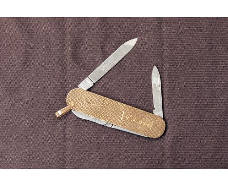 Extremely rare Hallmarked Gold penknife ordered by Stirling from Victorinox with stainless steel blades. Engraved S Moss.Plea