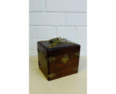 A Victorian rosewood and brass mounted tea caddy, 14 x 14cm