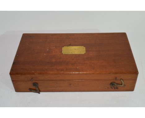 Vintage mahogany cased students drawing set, the pull out top tray/ blue velvet lined and fitted with drawing implements, bel