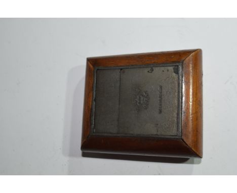 Ransomes patent travelling inkwell manufactured by De la Rue &amp; Co in wooden case