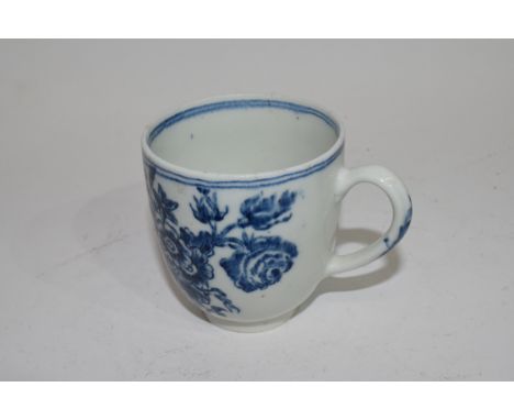 18th century English porcelain cup with printed design in Worcester style, possibly Lowestoft, 6cm high