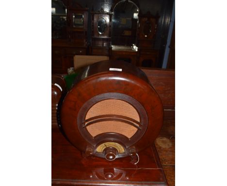 Ekco brown Bakelite cased radio model no AD36, 36cm wide
