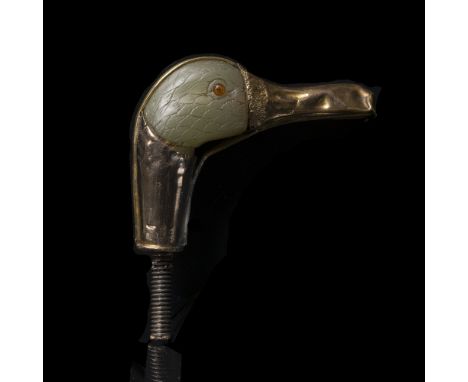 A Chinese jade handle 19th Century in the form of a duck's head with gilt metal mounts, 7.5cm 
