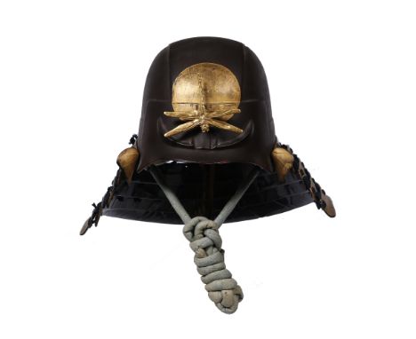 A Japanese Zu-Nari Kabuto (Helmet) Edo Period (17th Century) The kabuto of zu-nari (head-shape) form with gold lacquered sun 