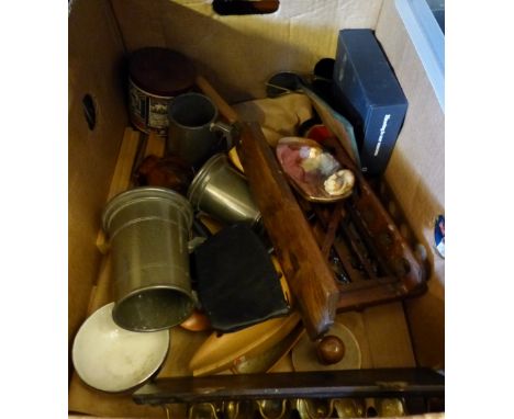 Mixed box of collectables including two pipe racks