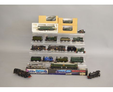 OO Gauge. 15 unboxed Locomotives and four Tenders by Lima, Hornby, Tri-ang etc, all with varying degrees of playwear, some wi