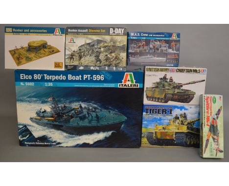 7 boxed Model Kits by Italeri, Academy, Tamiya and Guillow's, various subjects including Elco 50' Torpedo Boat PT-596 in 1:35