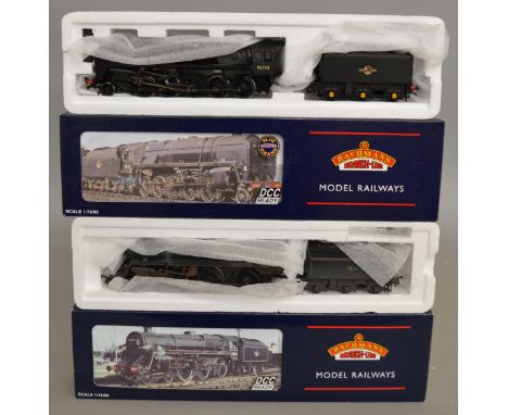 OO Gauge. 2 boxed Bachmann DCC Ready Locomotives including 32-851 9F 2-10-0 Standard 92192 D/Chimney BR L/C Black BR1F Tender