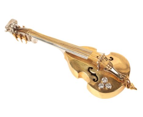AN 18CT GOLD AND DIAMOND SET FIVE STRING DOUBLE BASS PENDANTthe detailed musical instrument set with three diamonds c.0.10 ca