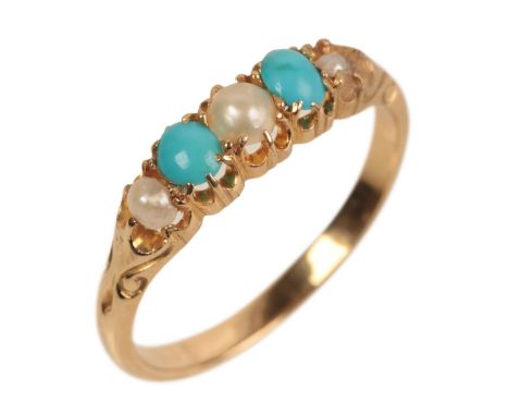 A TURQUOISE AND PEARL RING set with two turquoise cabochons and three graduated cabochon seed pearls, 18ct gold, ring size P