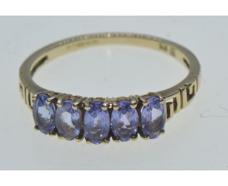 9ct gold & tanzanite ring, size O1/2, 1.76 grams 