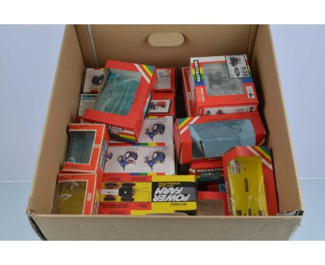 Britains Farm Empty Boxes (21) tractor boxes, 9420, 9520 wheat ear box Massey Ferguson , 9527 Ford 5610, 9321 Ford TW35, 9495