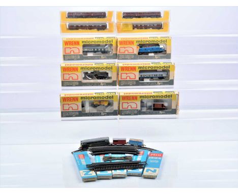 Minitrix Wrenn Locomotives Rolling Stock and track in N gauges in original boxes, comprising Minitrix Class 27 diesel Locomot