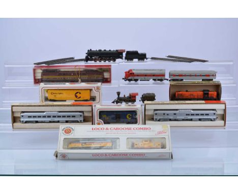 Bachmann Athearn Rivarossi Mehano H0 gauge US outline Locomotives coaches and freight cars (12),  comprising Bachmann 61600 C