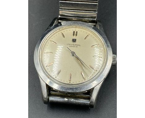 A Vintage Universal wristwatch 206513-6 (1863360)