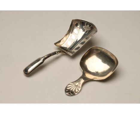 A LATE GEORGE III SILVER CADDY SPOON, maker Joseph Taylor, Birmingham 1812, in Fiddle pattern, the shovel shaped bowl wriggle