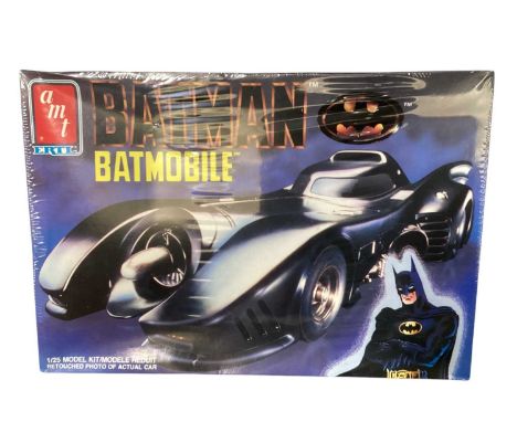 AMT ERTL 1:25 scale Batmobile No.6877 (x2), Snapfast Batmissile No.6614 &amp; Batman Returns movie photo cards, all sealed (1