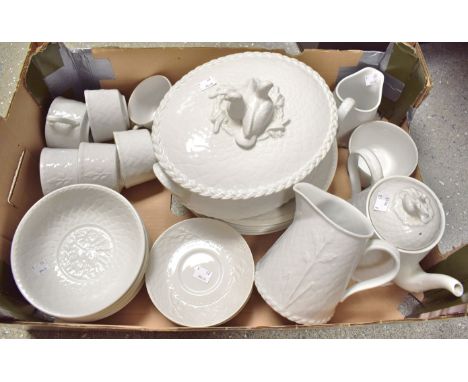 A Royal Worcester Gourmet oven table china dinner service inc game pie dish, dinner plates, tea pot, cups saucers etc