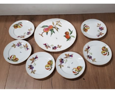 ROYAL WORCESTER EVESHAM SANDWICH SET COMPRISING OF 4 X 6 1/2 INCH PLATES AND 10 1/2 INCH PLATE