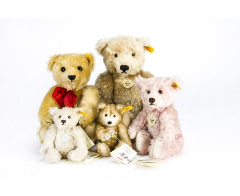 Five yellow tagged Steiff teddy bears, Three Classics - 1909 golden, 1907 pink and 1920s blonde; two Historic - Petsy and Jub