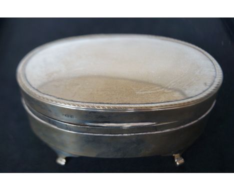 Silver trinket box with internal liner Weight of silver 163g
